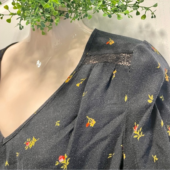 🌸3 for $20 Top Romantic Boho floral Long Sleeve Blouse Size M Flare Bell Sleeve - Picture 4 of 13